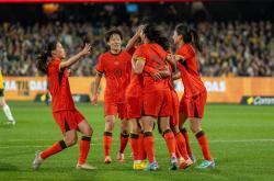 九游体育在线-体育成就：女足比赛选手喜获奖杯的简单介绍