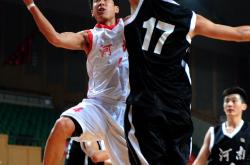 河南男篮彰显团队实力，迈向成功