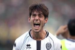 九游体育中国官网-包含佛罗伦萨主场不敌，上赛季冠军苦战不果的词条