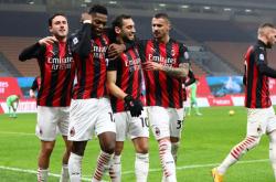 九游体育登录-热血交锋！顶级球队搏杀对决