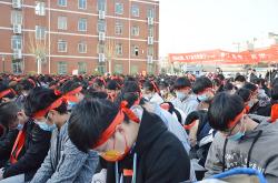 九游体育官方登录入口-传统强队闯入复活赛决战，反超夺冠壮志凌云的简单介绍