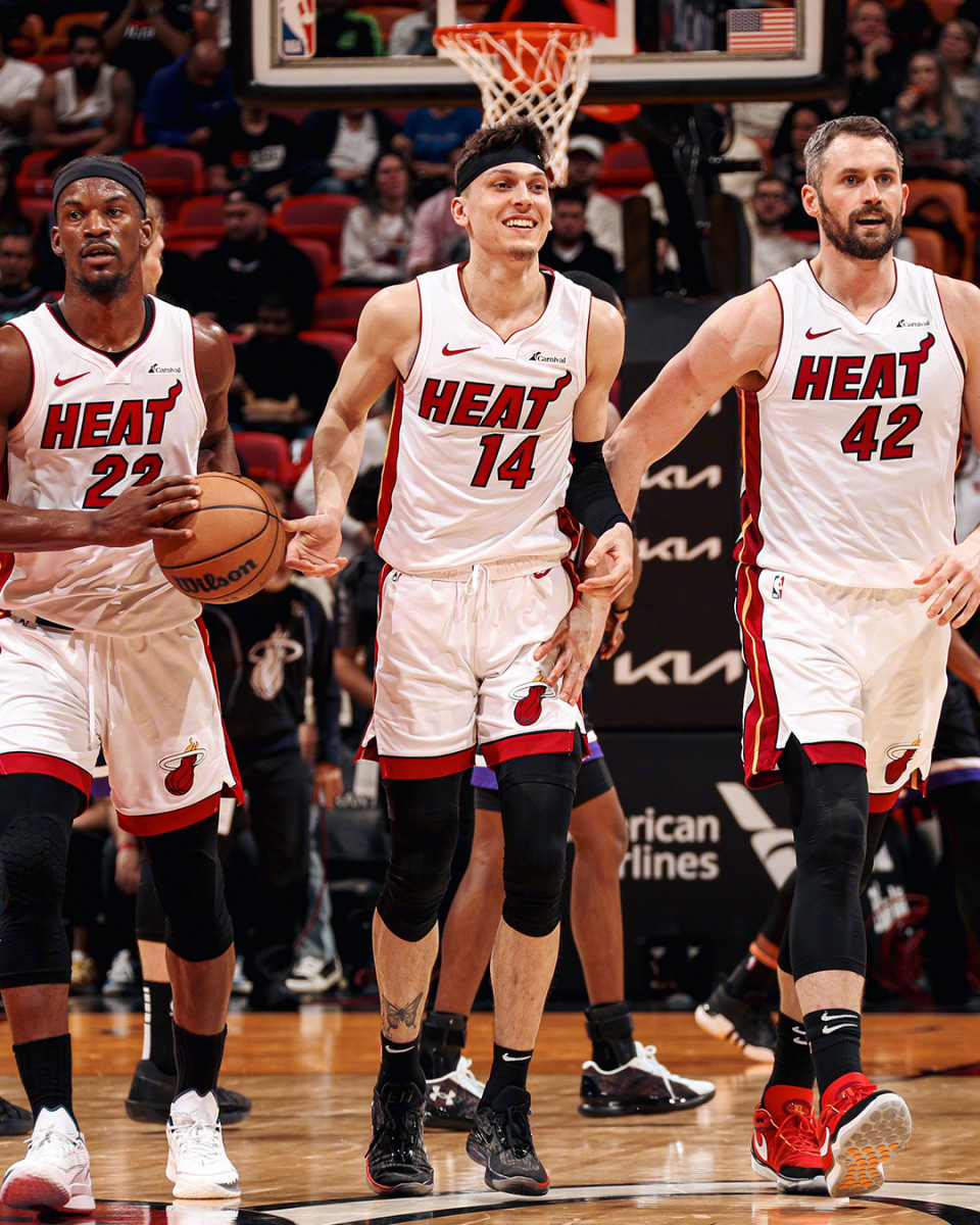 关于热火队球员合力表现全队战绩持续稳定的信息