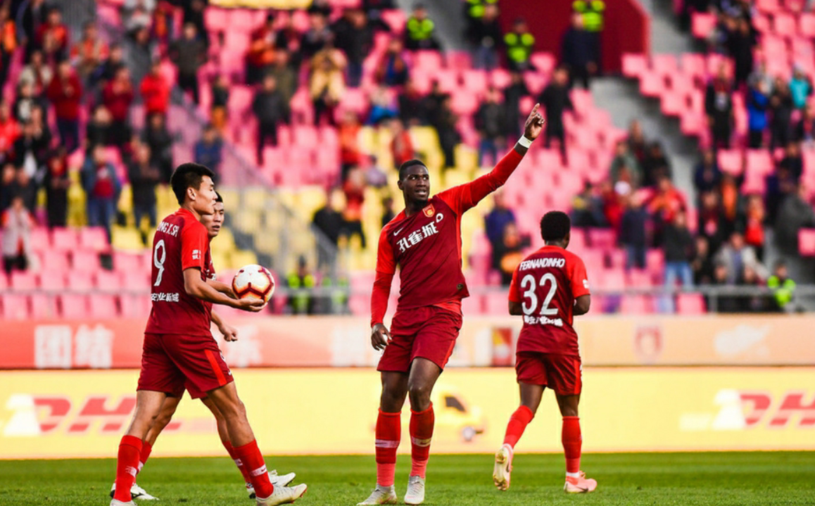 包含河北华夏幸福惨败，保级形势严峻的词条