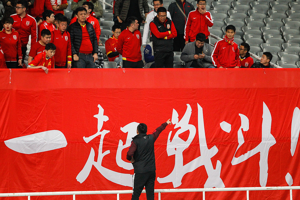 包含湖南队在比拼中取得胜利，积累信心的词条