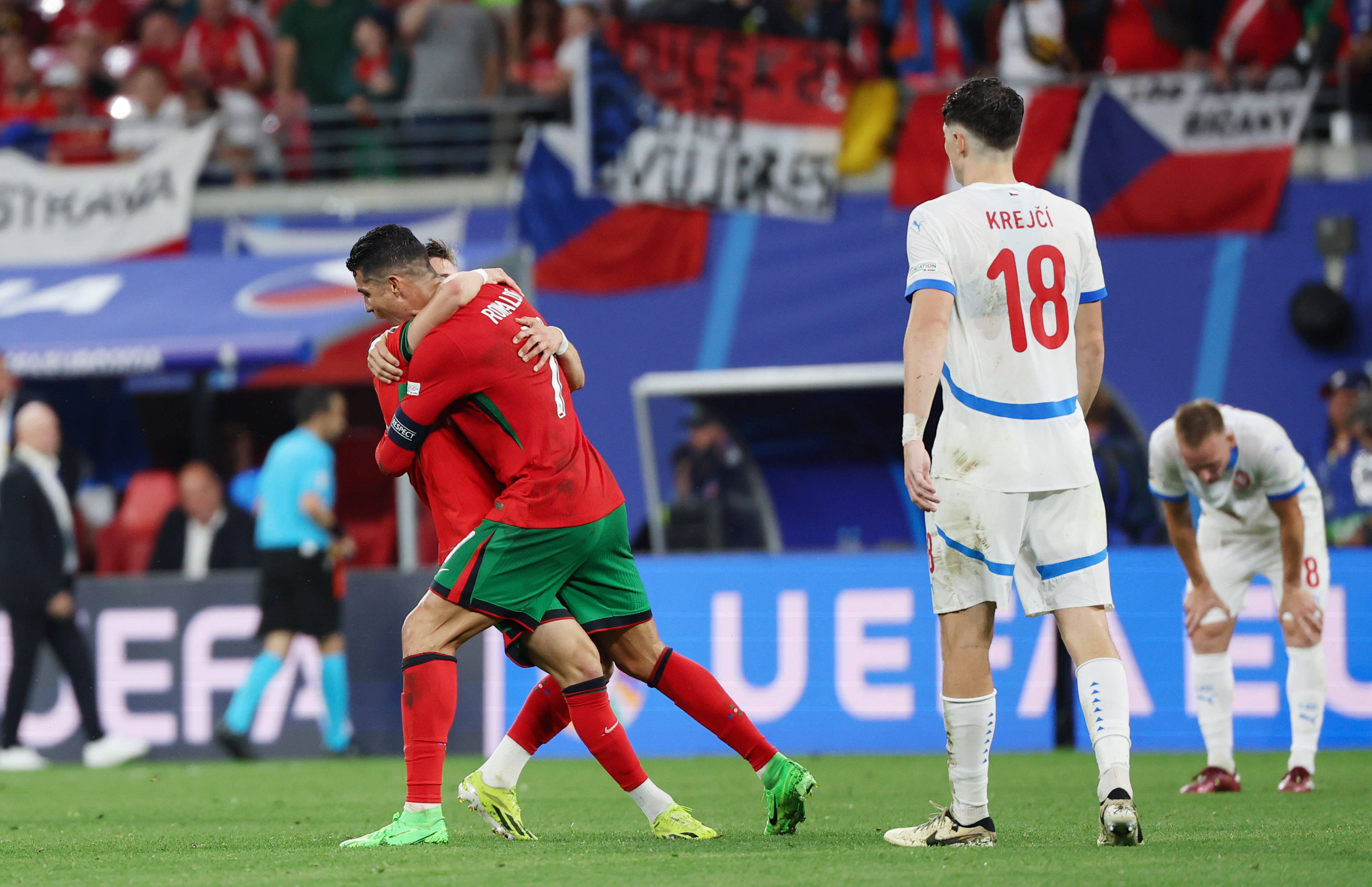 捷克队在对阵以色列的比赛中获胜 捷克队在对阵以色列的比赛中获胜