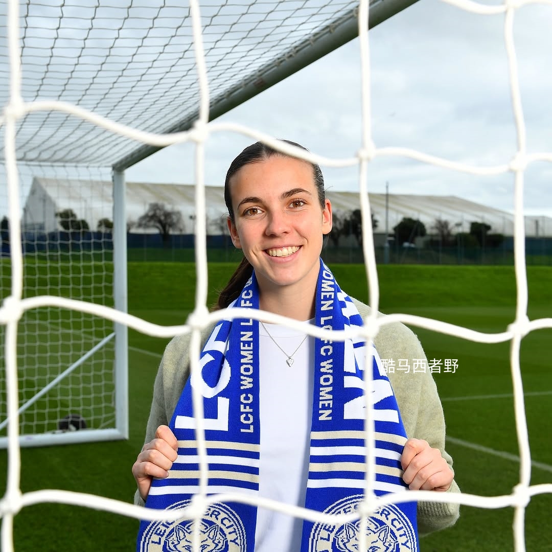 荷兰女足主教练呼吁球员保持专注