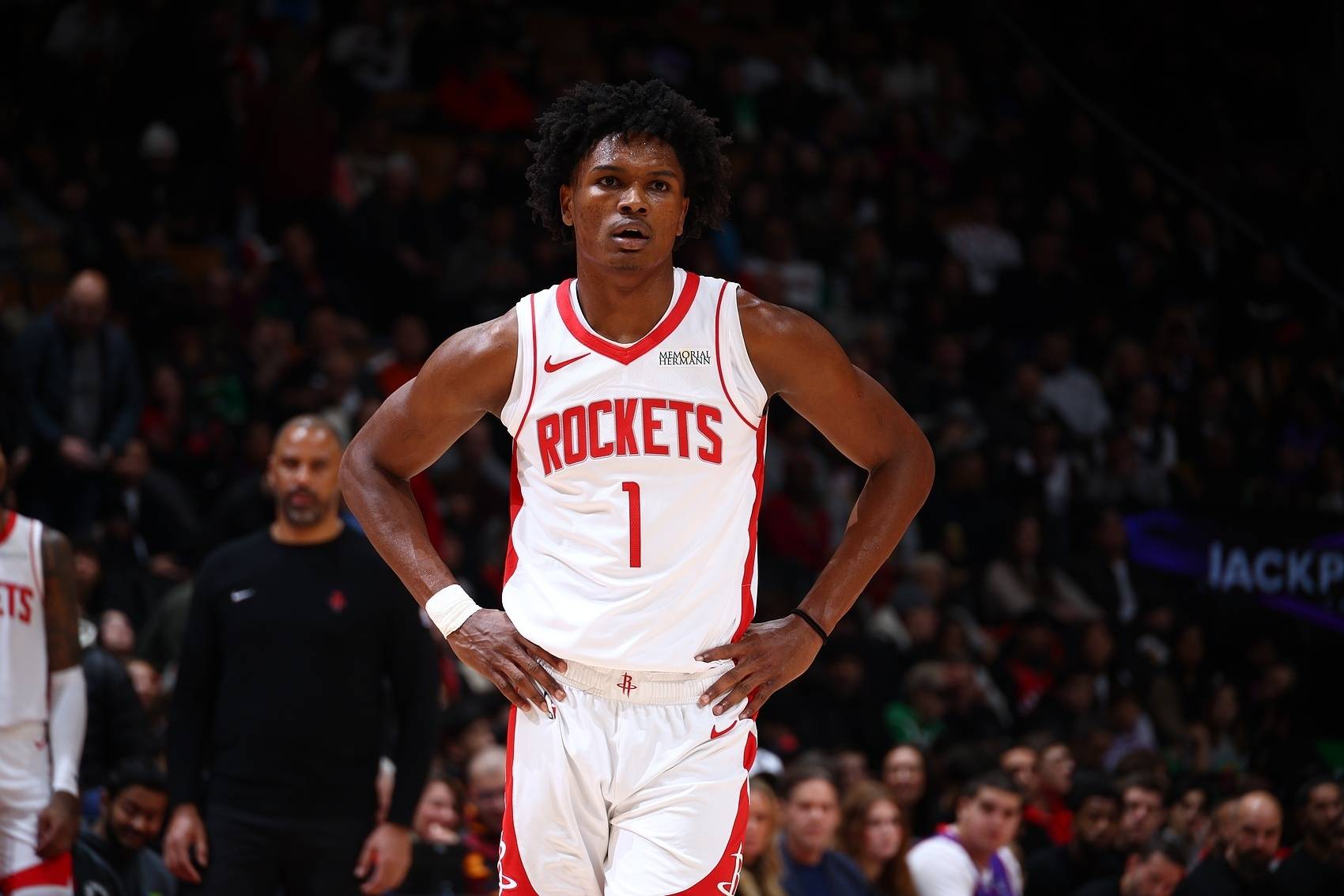 巴黎铁塔再开炮，法甲领跑优势扩大的简单介绍