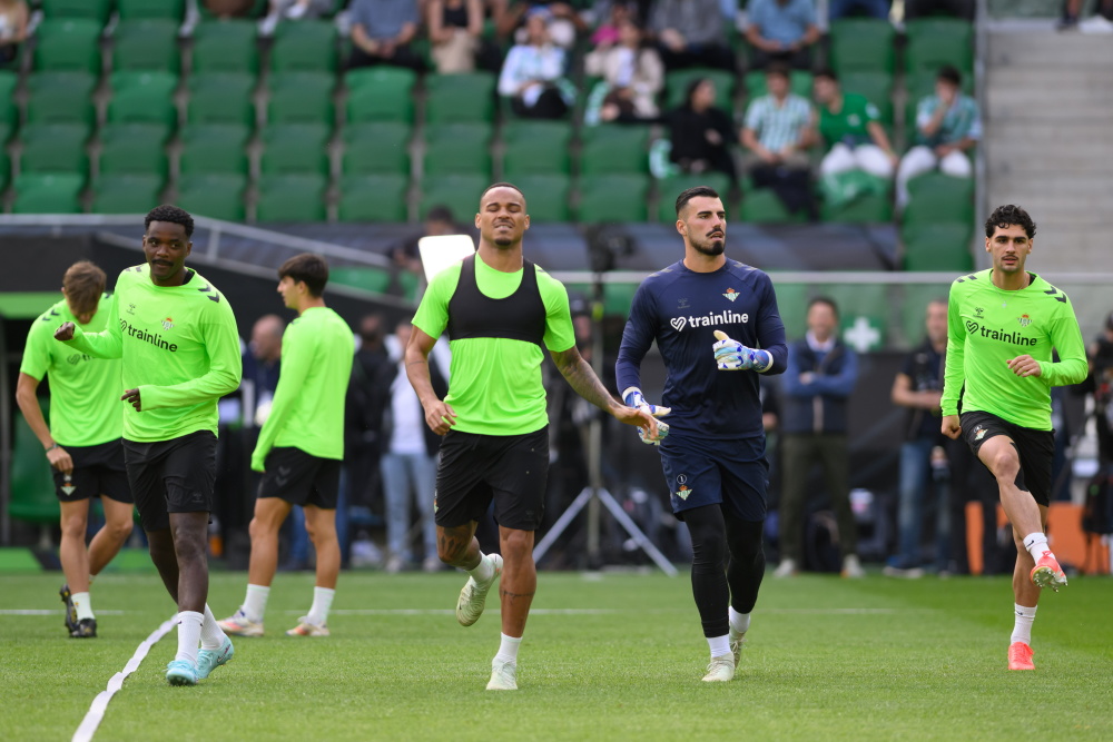 关于皇家贝蒂斯队球员获得本赛季最佳表现奖的信息