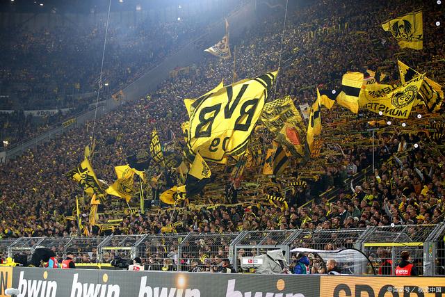 法兰克福豪取四连胜，主场高唱胜利的简单介绍