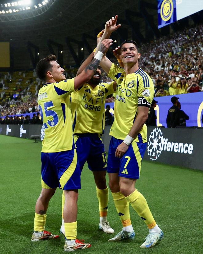 球员们每一次奔跑都是对胜利的追求