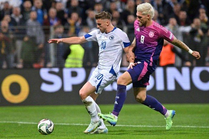 波黑在客场大胜牙买加取得关键胜利的简单介绍