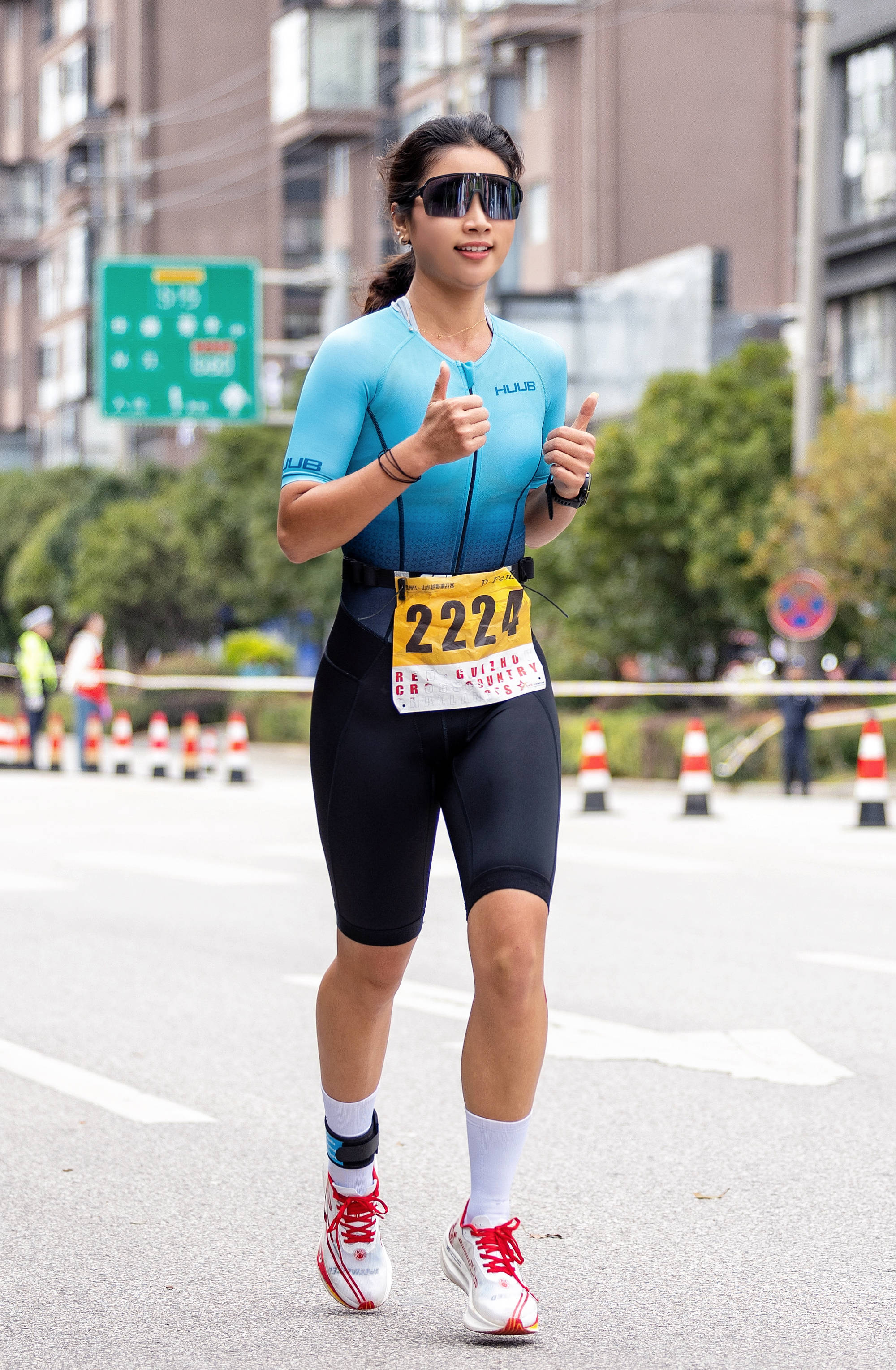 跑步比赛细节披露：选手状态亮眼的简单介绍