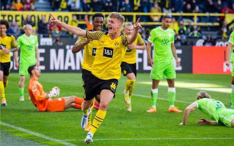 沃尔夫斯堡客场大胜,迅速攀升德甲积分榜的简单介绍 沃尔夫斯堡客场大胜,迅速攀升德甲积分榜的简单介绍