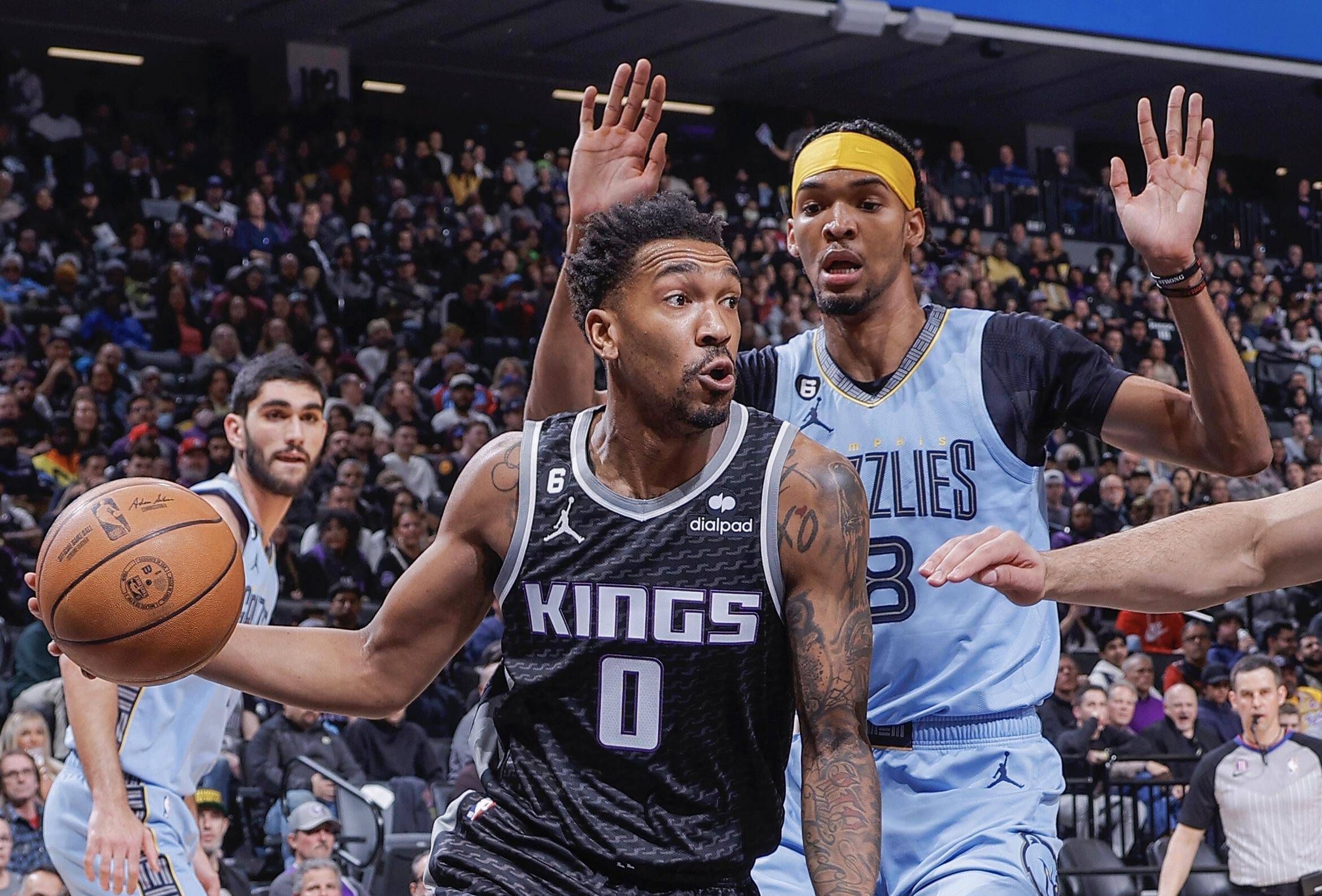 骑士惨败雄鹿，恐怕会成为本赛季最大黑马