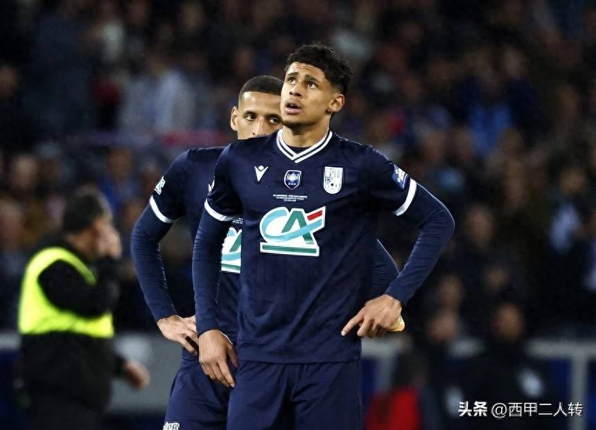 法国球队主场被逆转，失去小组赛头名的简单介绍