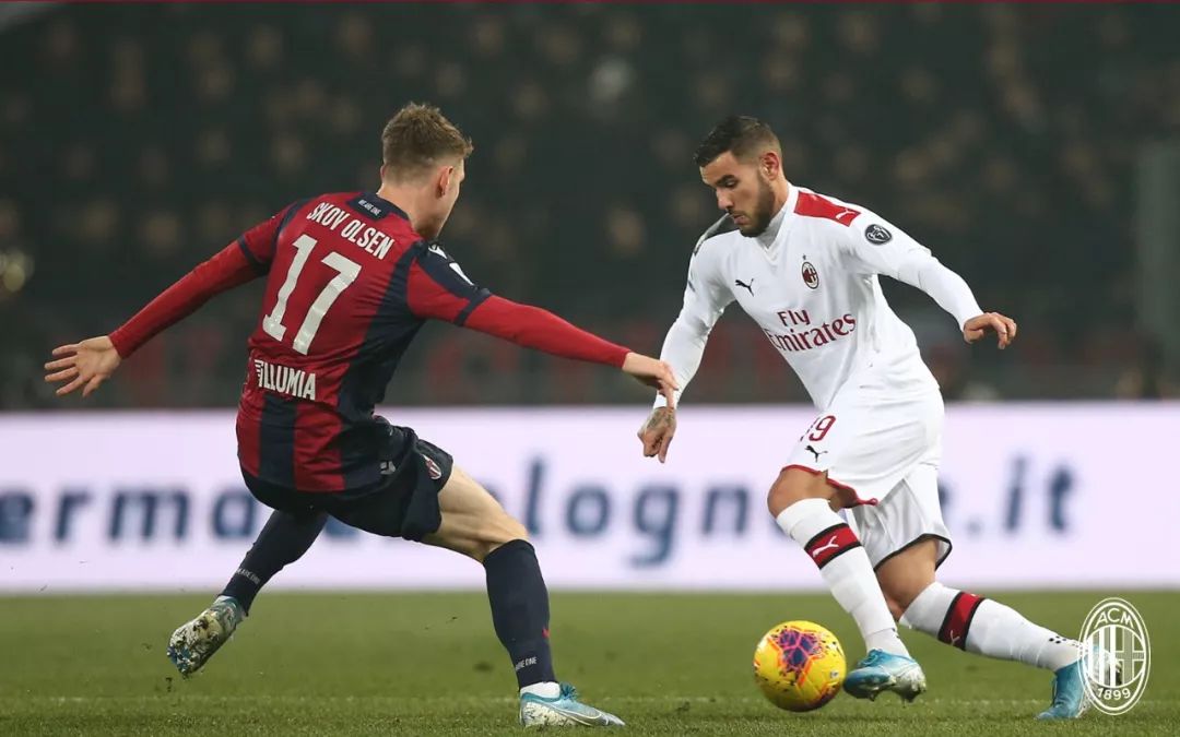 包含博洛尼亚客场失利排名跌至中下游的词条