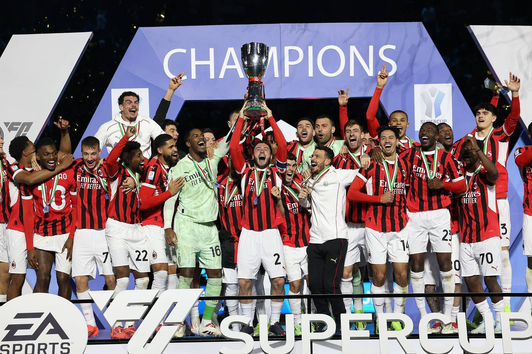 意大利球员进球，帮助球队晋级欧国联四强的简单介绍