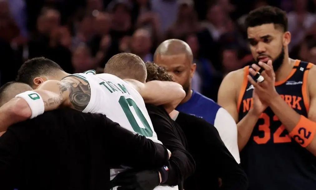 包含骑士队球员在比赛中遭遇重伤缺席数周的词条 包含骑士队球员在比赛中遭遇重伤缺席数周的词条