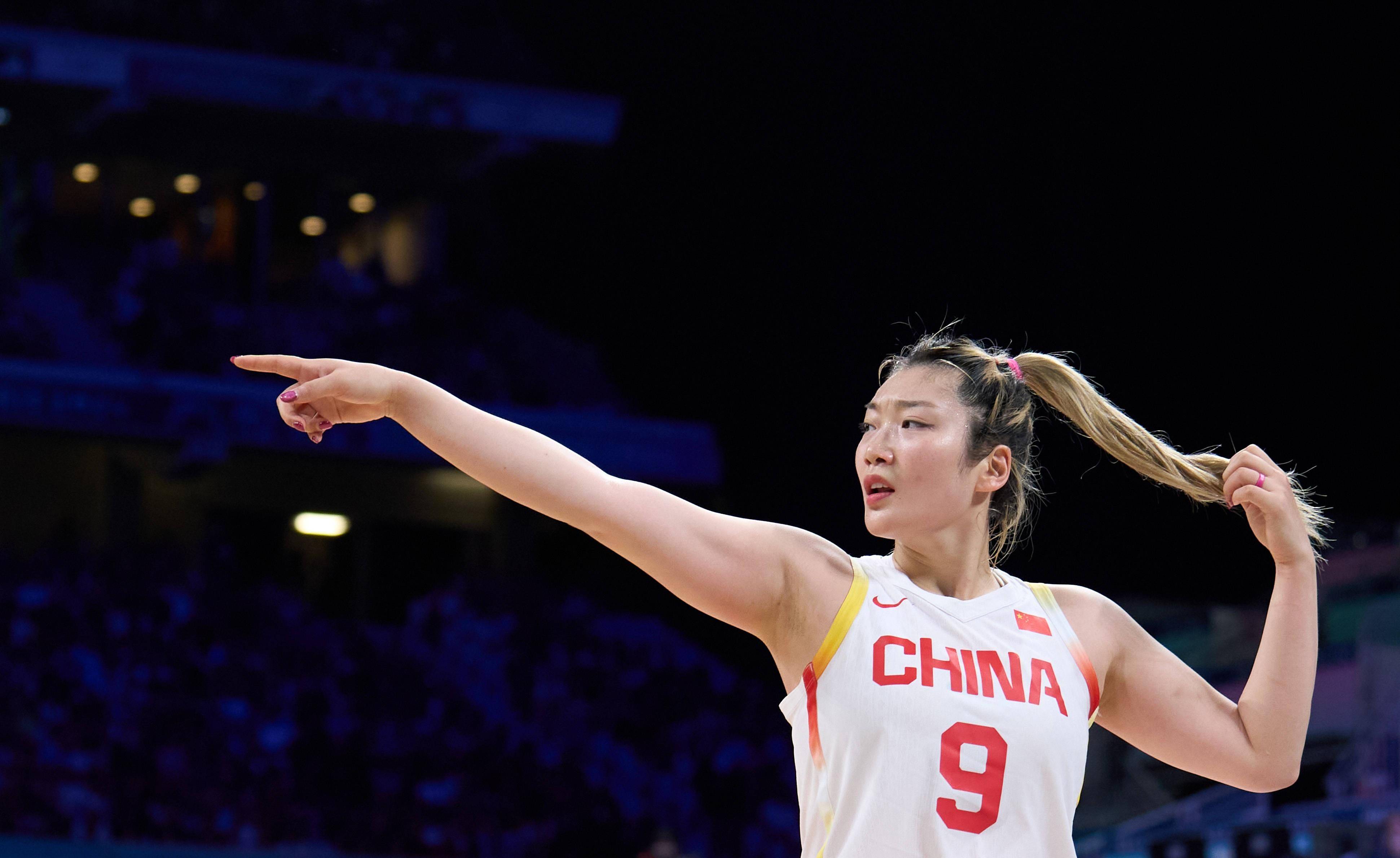 关于女子篮球联赛迎来新赛季，巾帼不让须眉的信息