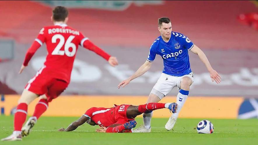 埃弗顿主场不敌对手，遗憾失分