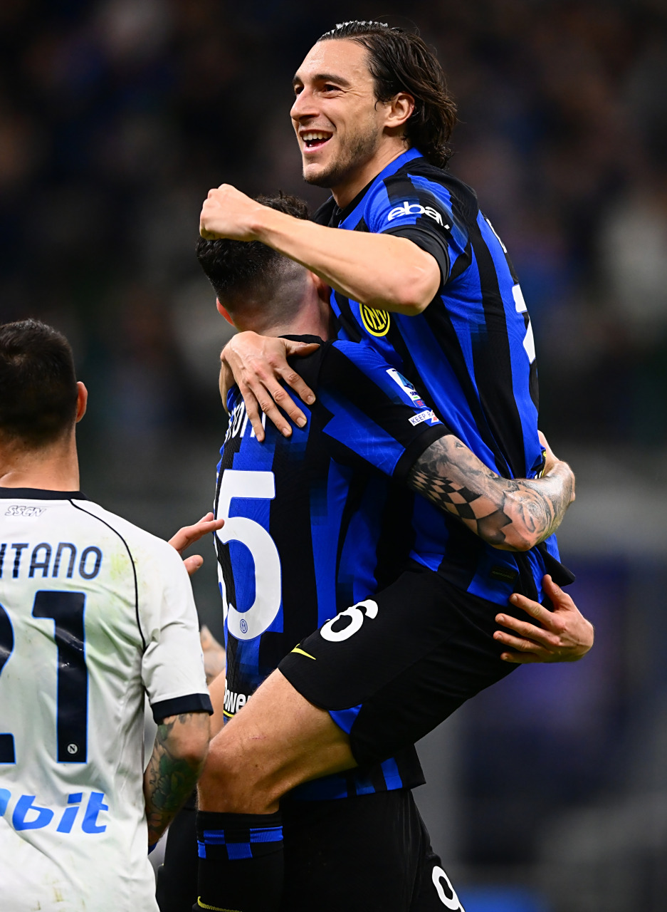 国米主场大胜那不勒斯,取得三分 国米主场大胜那不勒斯,取得三分