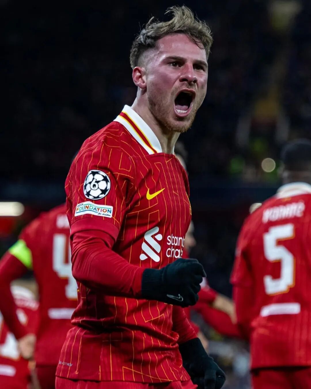 利物浦惊险胜利,出线形势乐观 利物浦惊险胜利,出线形势乐观