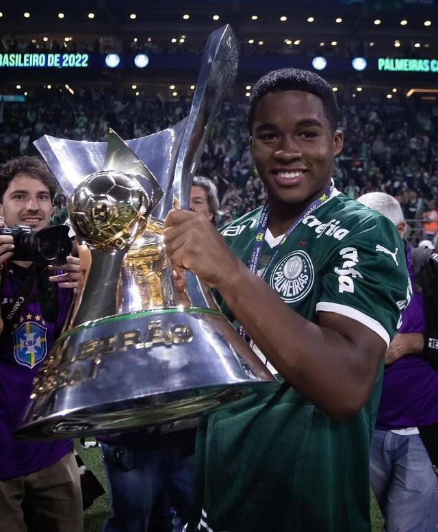 包含球队经理宣布球队新规程冲击奖杯的词条 包含球队经理宣布球队新规程冲击奖杯的词条