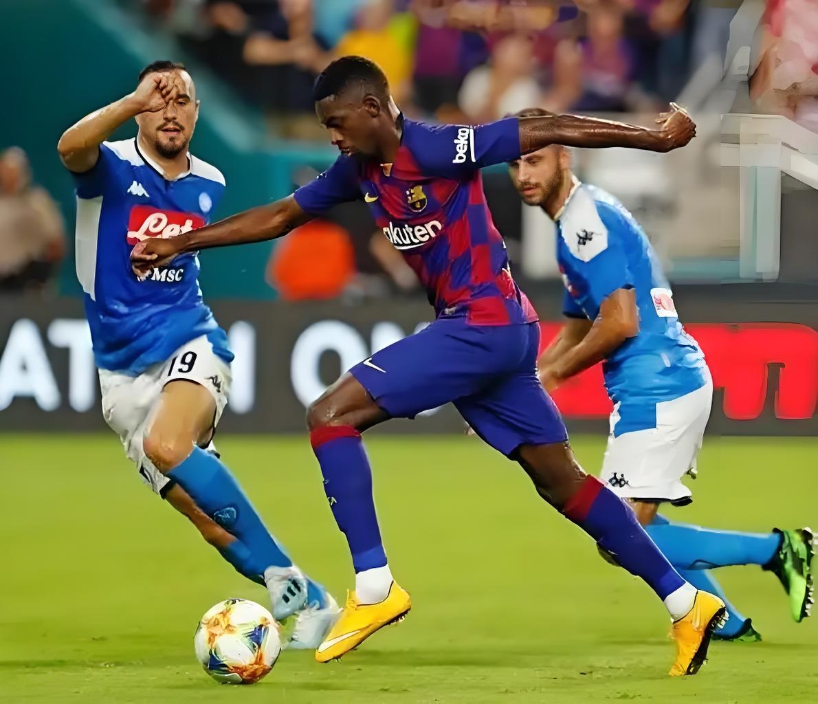 包含巴黎圣日耳曼球员合同到期，或将转会的词条